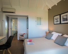Toàn bộ căn nhà/căn hộ Three Bedroom, Family Friendly Villa With Ocean View (Anse des Cayes, French Antilles)