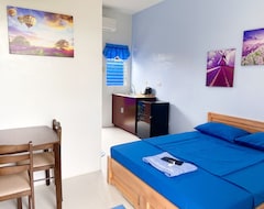 Khách sạn Blue Summer Suites (Dauis, Philippines)