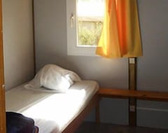 Cijela kuća/apartman Camping Des Bastides - 3 Room Chalet 4 People (Salles, Francuska)