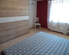Hele huset/lejligheden Holiday Apartment With Pool And Barbecue (Raša, Kroatien)