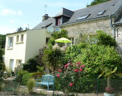 Hele huset/lejligheden Spacious Brittany Holiday Cottage With Pool And Gym (Baud, Frankrig)