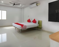 Hotelli OYO 70071 Sri Raghavendra Lodge (Bulandshahr, Intia)