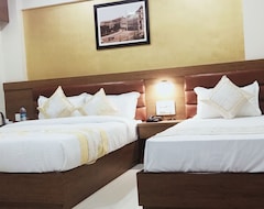 Hotel Crystal Luxury Inn (Mumbai, India)