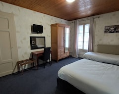 Khách sạn Hotel Du Palais (Évian-les-Bains, Pháp)