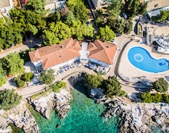 Hotelli Villa Tamaris - Drazica (Krk, Kroatia)