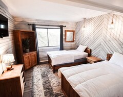 Entire House / Apartment New! ⛷️ Ski-in/ski-out! ⛰️ Sauna! Million $$ Views! Bryce Resort ⛷ (Basye, USA)