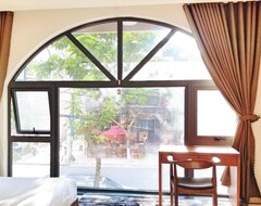 Huoneistohotelli Aris Beach Apartment&hotel (Da Nang, Vietnam)