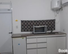 Entire House / Apartment Estudio Amoblado Con Cama Individual Y Bano Privado (Rosario, Argentina)