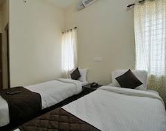 Hotel OYO 12798 Soundaryam Apartments (Coimbatore, India)