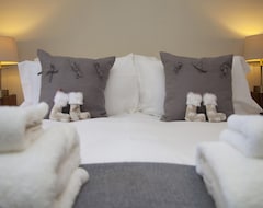 Hele huset/lejligheden Garden Apartment - Bath - A 2 Bed Apartment That Sleeps 4 Guests In 2 Bedrooms (Bath, Storbritannien)