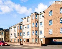 Casa/apartamento entero Luxurious 2-bed Flat With Free Parking Beside Glasgow Airport (Paisley, Reino Unido)