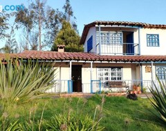 Toàn bộ căn nhà/căn hộ Hermoso Refugio En La Laguna De Suesca (Cucunuba, Colombia)