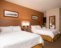 Holiday Inn Express And Suites Tremblant, An Ihg Hotel (Mont-Tremblant, Canadá)