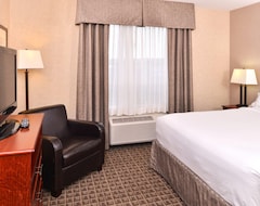 Khách sạn Holiday Inn Express & Suites Edmonton North (Edmonton, Canada)