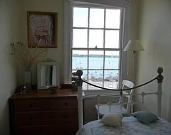 Toàn bộ căn nhà/căn hộ 18th Cent Cottage With Outstanding Views Of The Fal Estuary & Roseland Peninsula (Flushing, Vương quốc Anh)