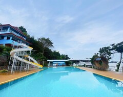 Khách sạn Baan Rua Resort (Chanthaburi, Thái Lan)
