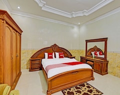 Khách sạn Collection O 91489 Hotel Tanjung Permata (Cilacap, Indonesia)