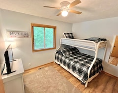 Casa/apartamento entero Beautiful Betsie River Cabin Minutes From Crystal Mtn. Resort & Spa (sleeps 15) (Thompsonville, EE. UU.)