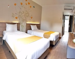 Hotel Three Eight Front One Boutique Batu Malang (Malang, Indonesia)