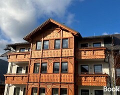 Aparthotel Villa Elisabeth (Strobl, Austria)