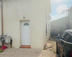 Toàn bộ căn nhà/căn hộ Petite Maison Agréable Climatisée (Nègrepelisse, Pháp)