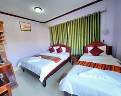 Hotel Khampaseuth (Vang Vieng, Laos)