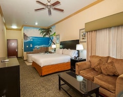 Hotel Holiday Inn Express & Suites Bakersfield Central (Bakersfield, USA)