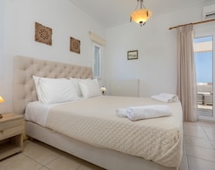 Khách sạn Buena Vista Villa - Private Pool, Spectacular Views, 4 Bedrooms, Near Beaches. (Laganas, Hy Lạp)
