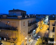 Pansion Marconi Rooms And Apartaments (Campobello di Licata, Italija)