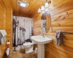 Hele huset/lejligheden The Black Bear Lodge: New Construction, Couples Specials, Stunning Views! (Stanley, USA)