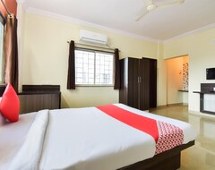 Oyo 43302 Hotel Sargam (Baramati, India)