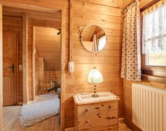 Cijela kuća/apartman Beautiful Holiday Home In Waffenrod With Sauna (Eisfeld, Njemačka)