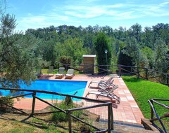 Toàn bộ căn nhà/căn hộ Villa in Montelupo Fiorentino with 8 bedrooms sleeps 18 (Montelupo Fiorentino, Ý)