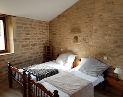 Casa/apartamento entero Burgundy Charming House - Countryside, Tourism, Garden And Sauna (Pisy, Francia)