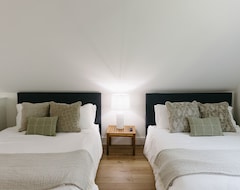 Cijela kuća/apartman “magnolia Cottage” Modern Stay W/ Hot Tub - Greyline (Lexington, Sjedinjene Američke Države)