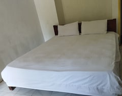 Hotel Spot On 93740 Madame Guesthouse (Senggigi Beach, Indonesien)