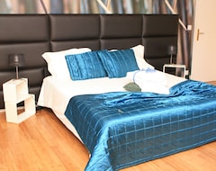 Otel Junior Suite Amorosa 2 Twin Beds Possibility Of Extra Bed (Viana do Castelo, Portekiz)