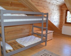Koko talo/asunto Upscale Chalet Sleeps 11 (Gap, Ranska)