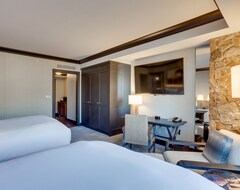 Cijela kuća/apartman Luxury Ritz-carlton Penthouse With Ski-in, Ski-out Access & Resort Amenities (Edwards, Sjedinjene Američke Države)