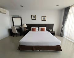 Hotel Ampo Residence (Ayutthaya, Thailand)