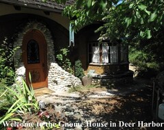 Tüm Ev/Apart Daire Famous Gnome House Chalet On Amazing 140 Acre Private Setting (Deer Harbor, ABD)