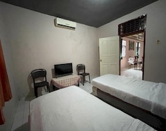 Hotelli Oyo 93292 Raudhatul Husna Homestay (Padang, Indonesia)
