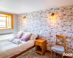 Koko talo/asunto Pass The Keys Superb 3 Bedroom Cottage With Sea Views (Anstruther, Iso-Britannia)