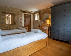 Cijela kuća/apartman Middle Barn, Dyrham Near Bath - Sleeps 6 Guests In 3 Bedrooms (Dyrham, Ujedinjeno Kraljevstvo)