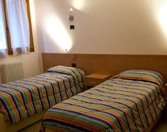 Hotelli Casa Alpina Sacro Cuore (Canale d'Agordo, Italia)