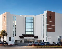 Khách sạn Delta Hotels by Marriott Virginia Beach Bayfront Suites (Virginia Beach, Hoa Kỳ)