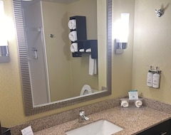 Holiday Inn Express & Suites Pittsburgh Sw/Southpointe, An Ihg Hotel (Canonsburg, EE. UU.)