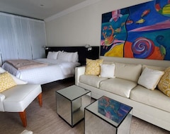 Khách sạn Hotel Secreto (Cancun, Mexico)