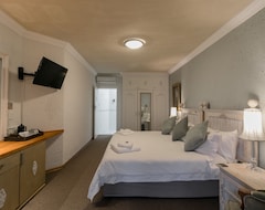 Bed & Breakfast Villa Castollini (Knysna, Južnoafrička Republika)