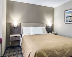 Hotel Quality Inn & Suites Grove City-Outlet Mall (Mercer, Sjedinjene Američke Države)